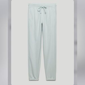Aritzia Boyfriend Airy Fleece Sweatpant Joggers in Murmur Grey